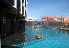 The Seasons Hotel Swimming Pool