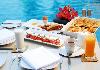 A sumptuous brunch by the pool