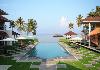 Best of Cochin - Munnar - Thekkady - Kumarakom Swimming Pool