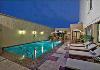 Country Inn and suites Swimming pool